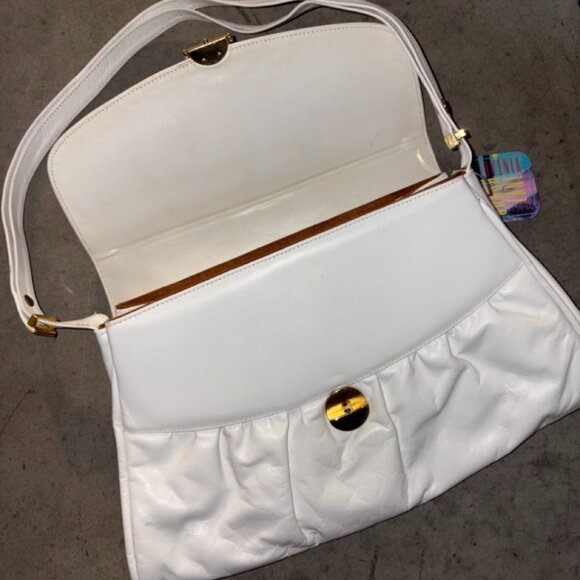 Vintage White Genuine Leather Purse - Picture 3 of 5